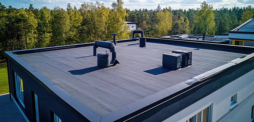Professional Flat Roof Replacement Services in Aurora, IL