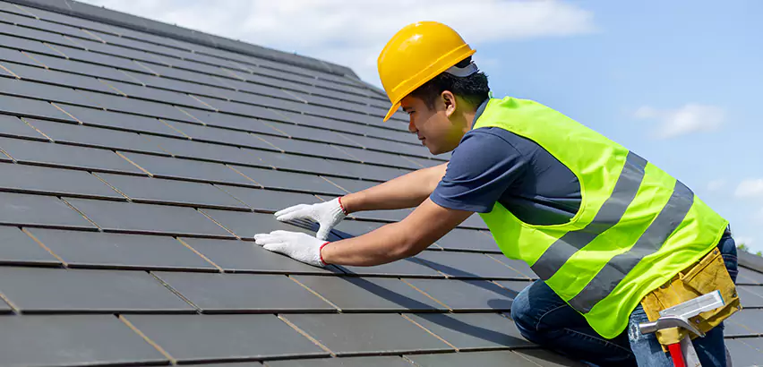 Professional Hail Damage Roof Repair Services in Aurora, IL